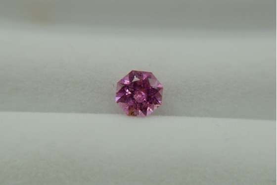 Strong Pink Sapphire - Octagon - 1.15 ct - COR authenticated