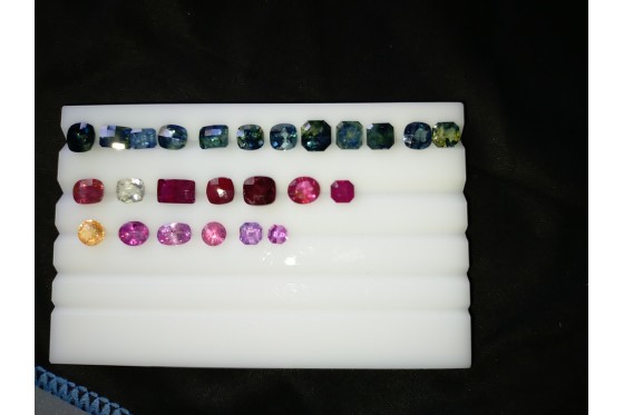 25 Unheated Sapphire - Various - 21.35 ct - COR authenticated