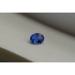 Vivid Cornflower Blue Sapphire - Oval - 1.15 ct - COR authenticated