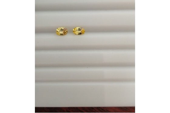 Yellow Sapphire Pair - Oval - 0.90 ct - COR authenticated