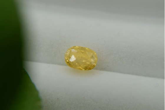 Intense Neon Yellow Sapphire - Rectangular - 2.10 ct - COR authenticated