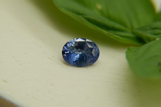 Vivid Cornflower Blue-White Sapphire - Oval - 1.509 ct - AGL certified