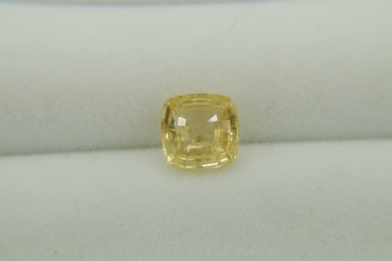 Vivid Lemon-Yellow Sapphire - Cushion - 2.09 ct - COR authenticated