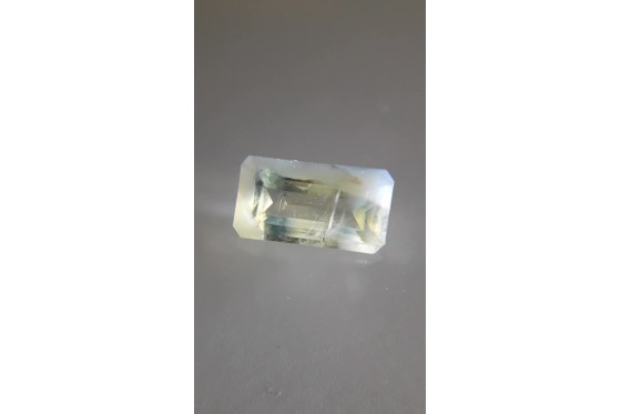 Green Sapphire - Rectangular - 1.65 ct - GIA certified