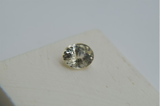 Pastel Yellow Sapphire - Oval - 1.45 ct
