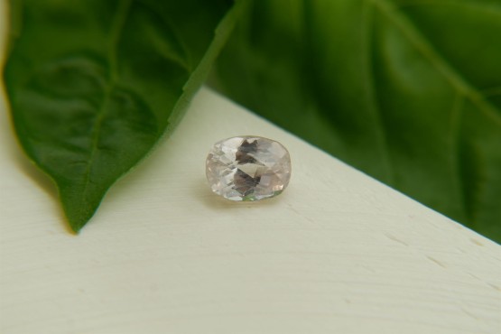 Pastel Orange Sapphire - Rectangular - 1.40 ct