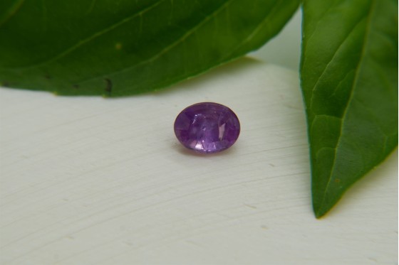 Violet Pink Sapphire - Oval - 1.20 ct