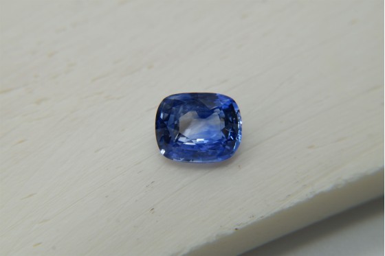 Appraised Premium: Velvet Blue Sapphire - Rectangular - 2.07 ct - IGL certified
