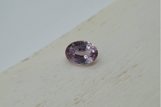 Appraised Premium: Vivid Pastel Violet Sapphire - Oval - 1.73 ct - AGL certified