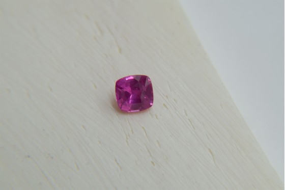 Premium: Vivid Hot Pink Sapphire - Cushion - 0.70 ct