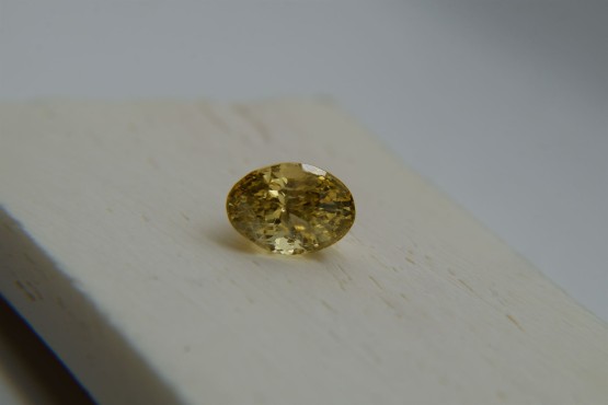 Premium: Vivid Neon Lemon Yellow Sapphire - Oval - 2.753 ct - AGL certified