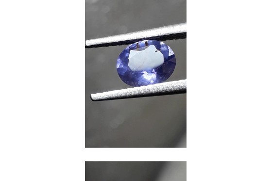 Violet Sapphire - Oval - 0.96 ct - GIA certified