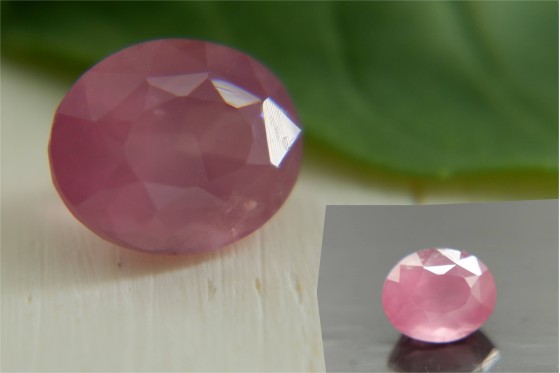 Rare: Neon Pink Mahenge Spinel - Oval - 2 ct - COR authenticated