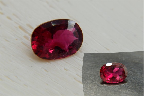 Appraised Premium: Vivid Red Rubellite - Oval - 0.70 ct - COR authenticated