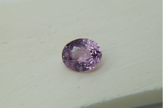 Appraised Premium: Vivid Pinkish-Violet Spinel - Oval - 2.972 ct - AGL certified