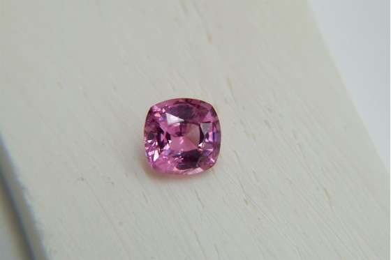 Appraised Premium: Vivid Pink Spinel - Cushion - 1.736 ct - IGL certified