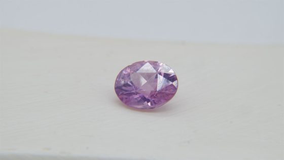 Vivid Color-Change Pink/Violet Sapphire - Oval - 1.98 ct - COR authenticated