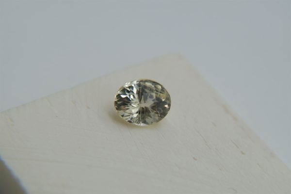 Pastel Yellow Sapphire - Oval - 1.45 ct