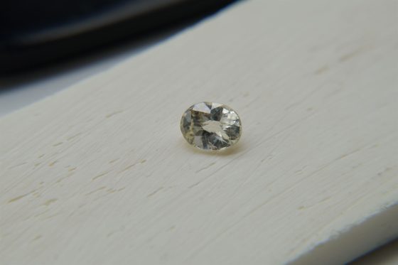 Pastel Yellow Sapphire - Oval - 1.05 ct