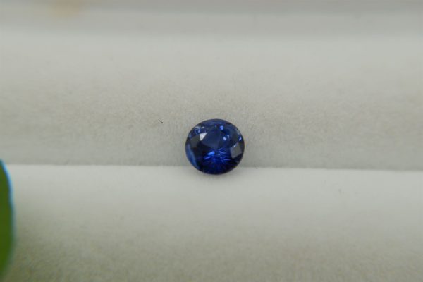 Cornflower Blue Sapphire - Round - 0.80 ct