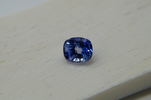 Velvet Blue Sapphire - Rectangular - 1.984 ct - IGL certified