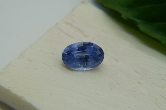Unheated Kashmir Blue Sapphire - Oval - 2.35 ct - IGL certified