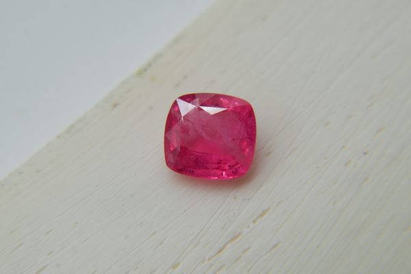 Spinel - 2.38 ct orangish-red from Tanzania - Now Available
