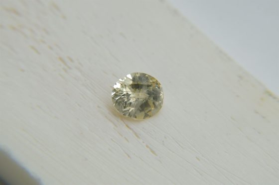 Vivid Pastel Gold Yellow Sapphire - Oval - 1.65 ct