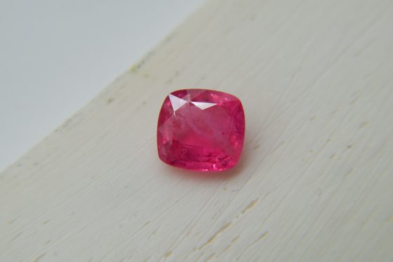 Rare: Neon Hot Pink Mahenge Spinel - Rectangular - 2.383 ct - AGL certified